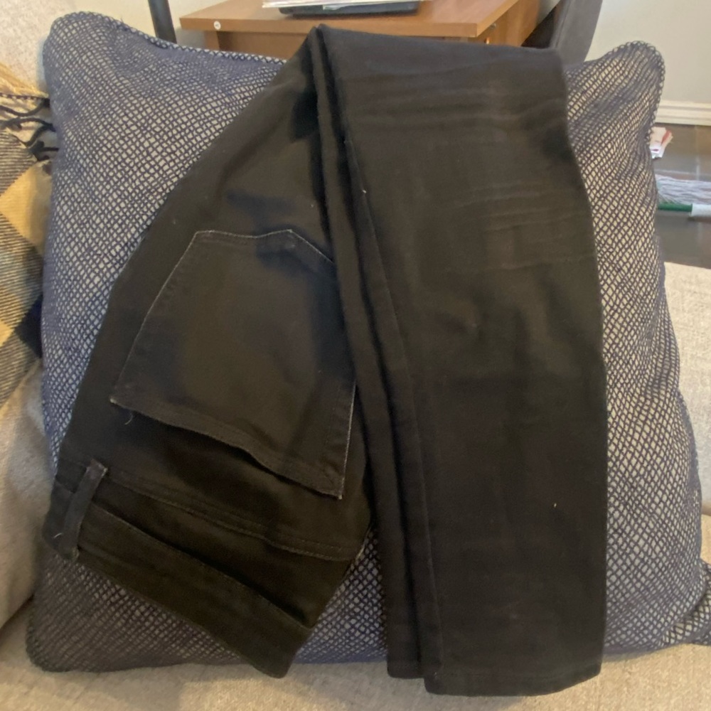 Black jeggings